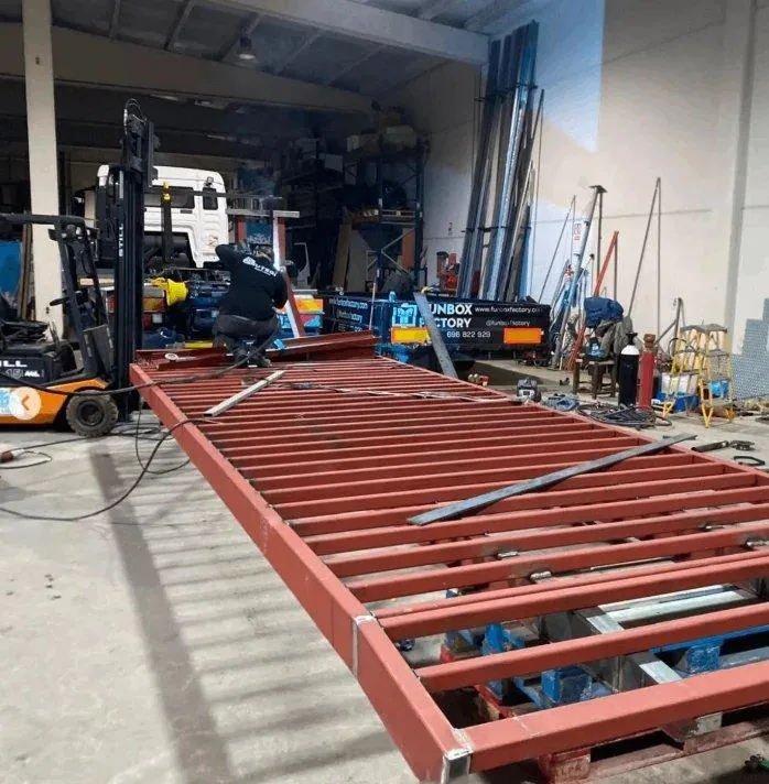 Portón corredero en fabricación — Sutegi Burni Lanak